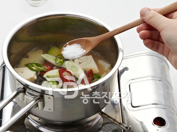 우렁이된장찌개 레시피 조리순서 6-0