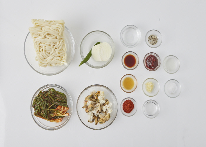 파김치 볶음우동 레시피 식재료