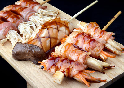 Bacon roll with enoki mushroom grilled